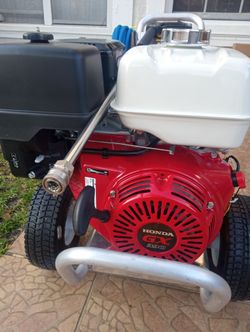 BRAND NEW PRESSURE WASHER WITH HONDA ENGINE GX390, AR PUMP RRV4G40: 4000 PSI @ 4 GPM 
