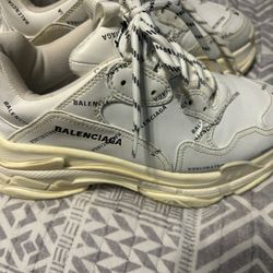 Used Balenciaga’s Men’s 8