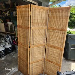 Room divider