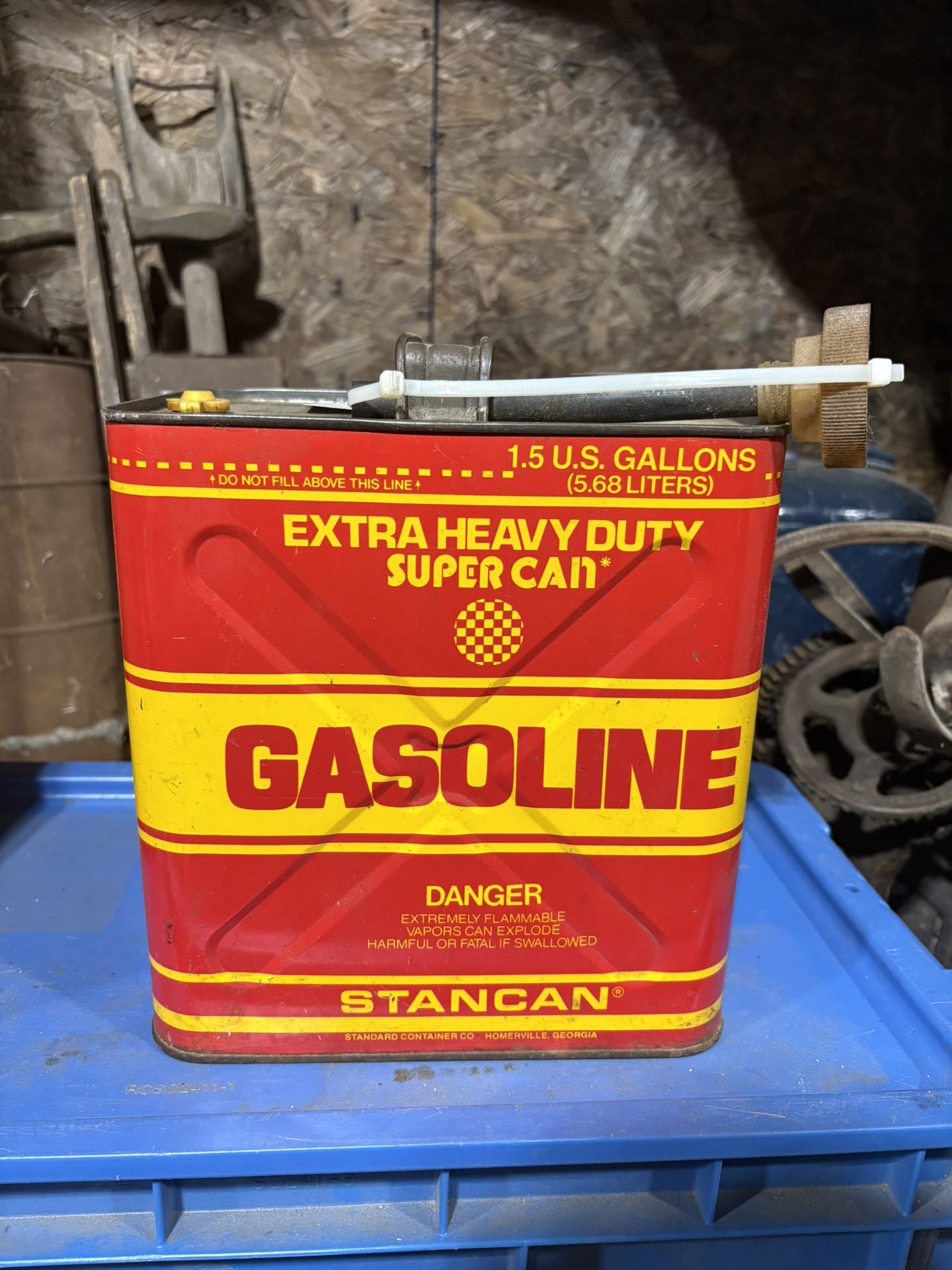 1.5 Gallon Gas Can