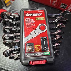Husky
Flex Ratcheting MM Combination Wrench Set (7-Piece)