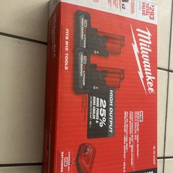 Milwaukee M12 High Output Dual 5.0 Starter Kit