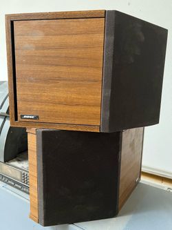 Bose bookshelf speakers
