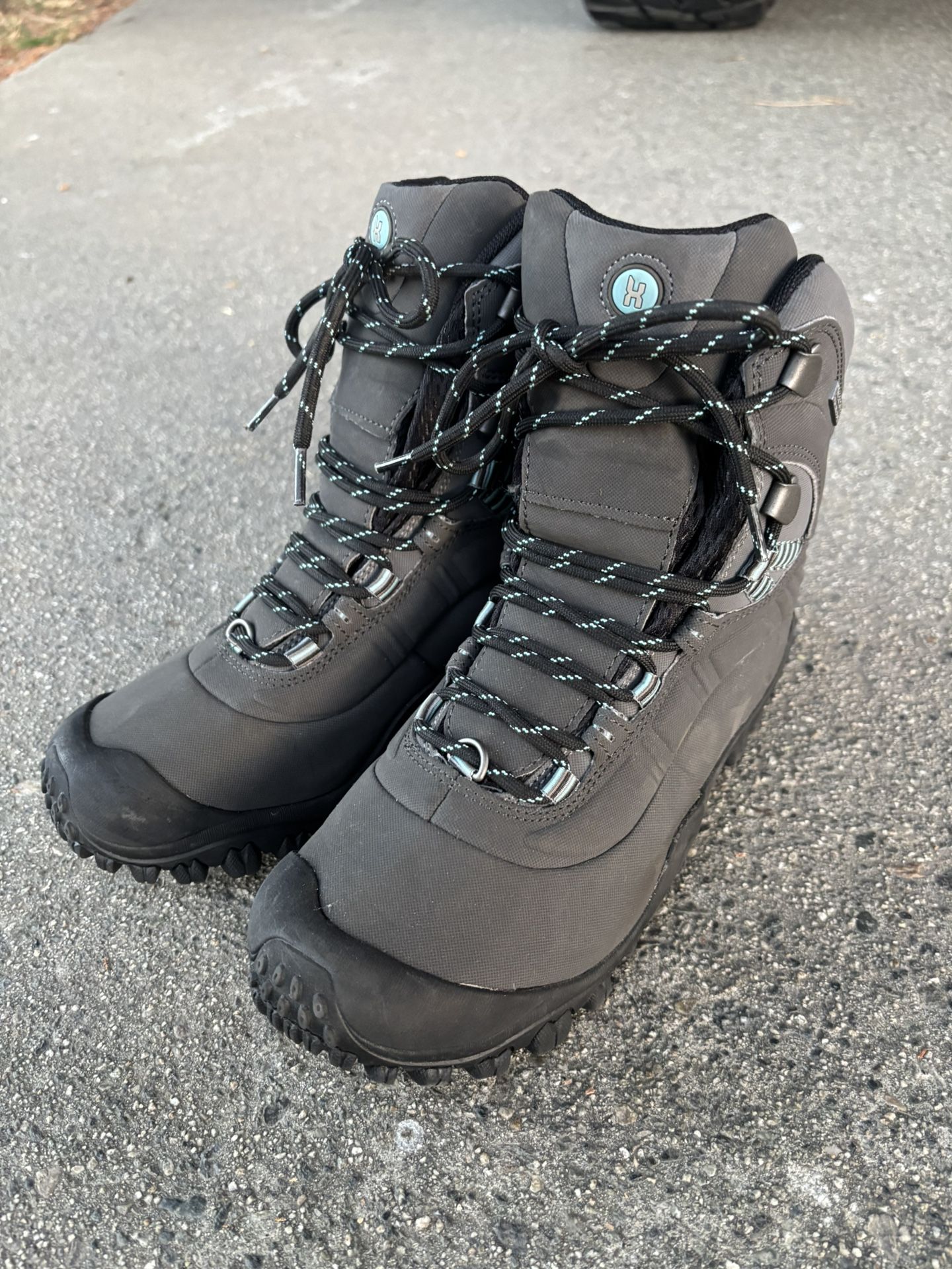 XPETI Women's Thermator Mid High-Top Waterproof Outdoor Hiking Boot