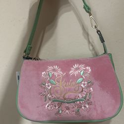 Juicy couture wristlet purse