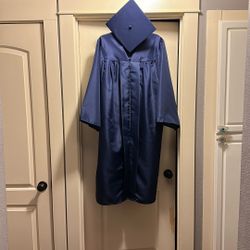 Women's Navy Blue Graduation Gown size: 5' 04" - 5' 06"