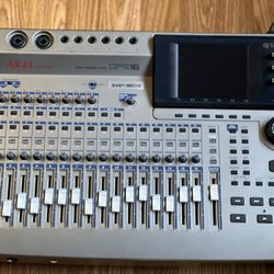 Akai DPS16
