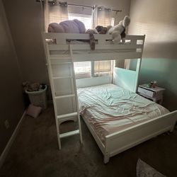 Bunk Bed With Build In Drawers 