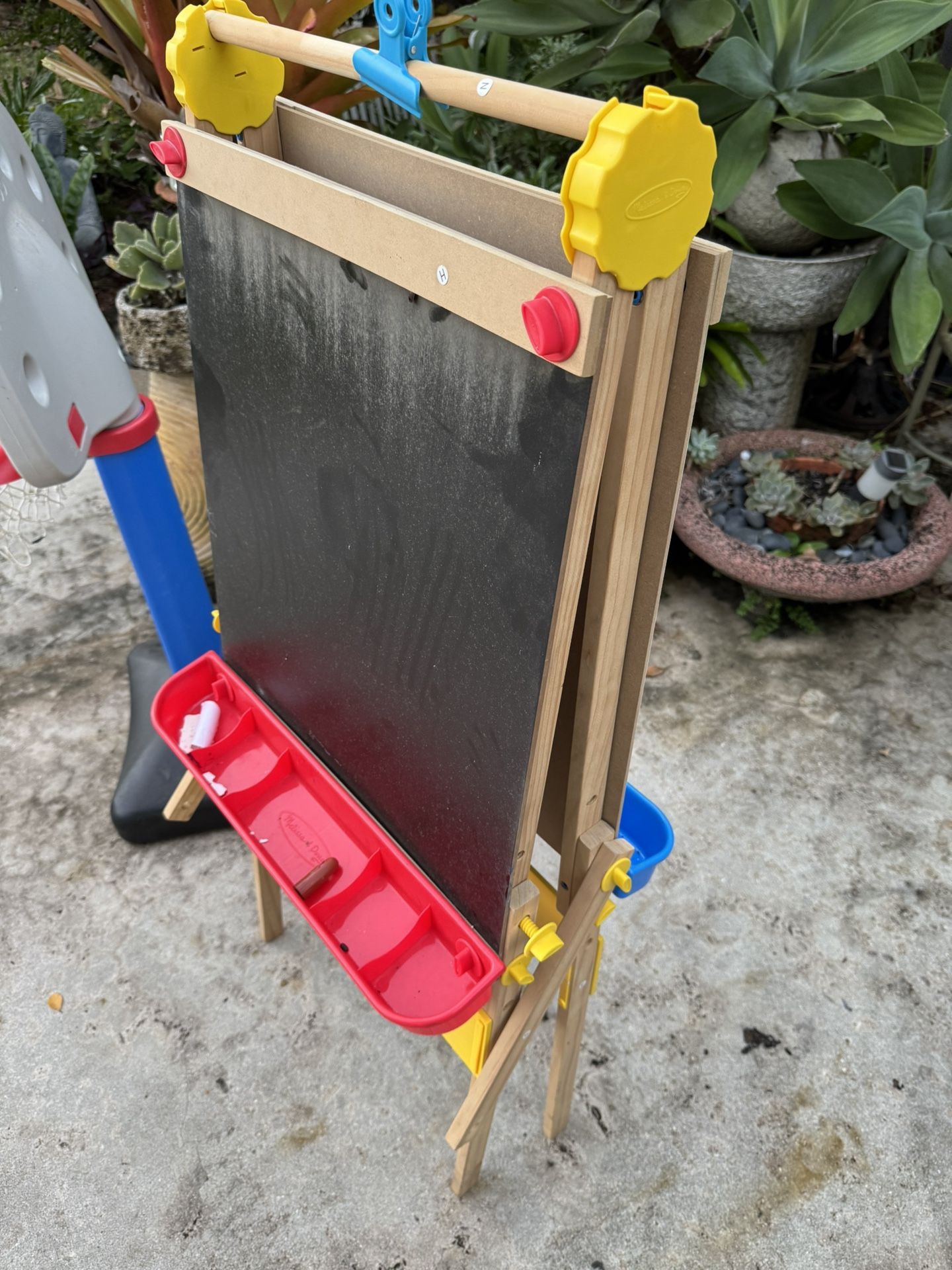 Kids 3 In One Easel By Melissa And Doug