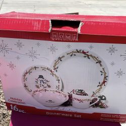 Holiday Dishware Sets