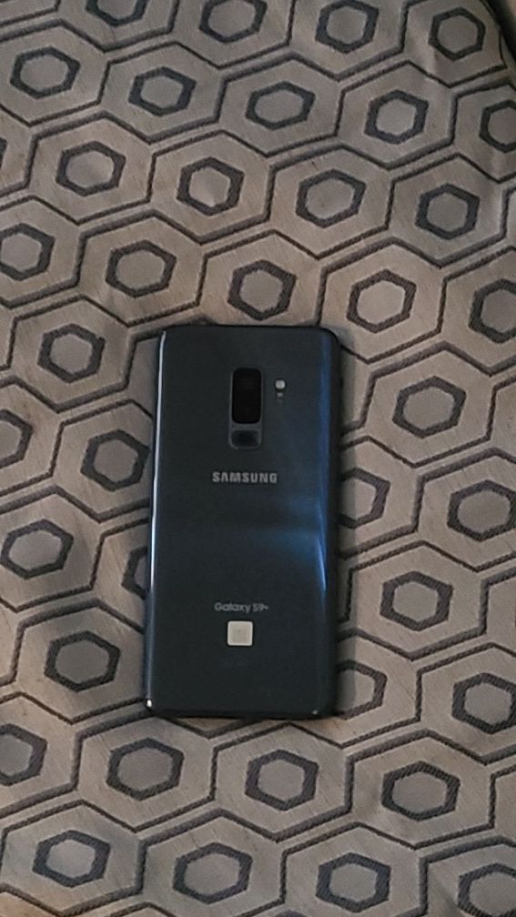 Samsung galaxy 9 plus (blue)