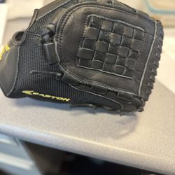 Easton Salvo Baseball Softball Glove 12 Inch 