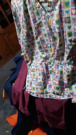 Medium size scrub set. Violet color