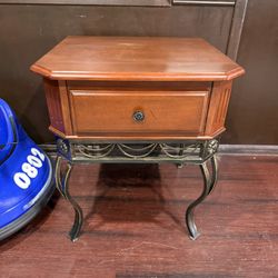 End Table With Metal Legs