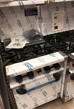 4-6 burner with oven included