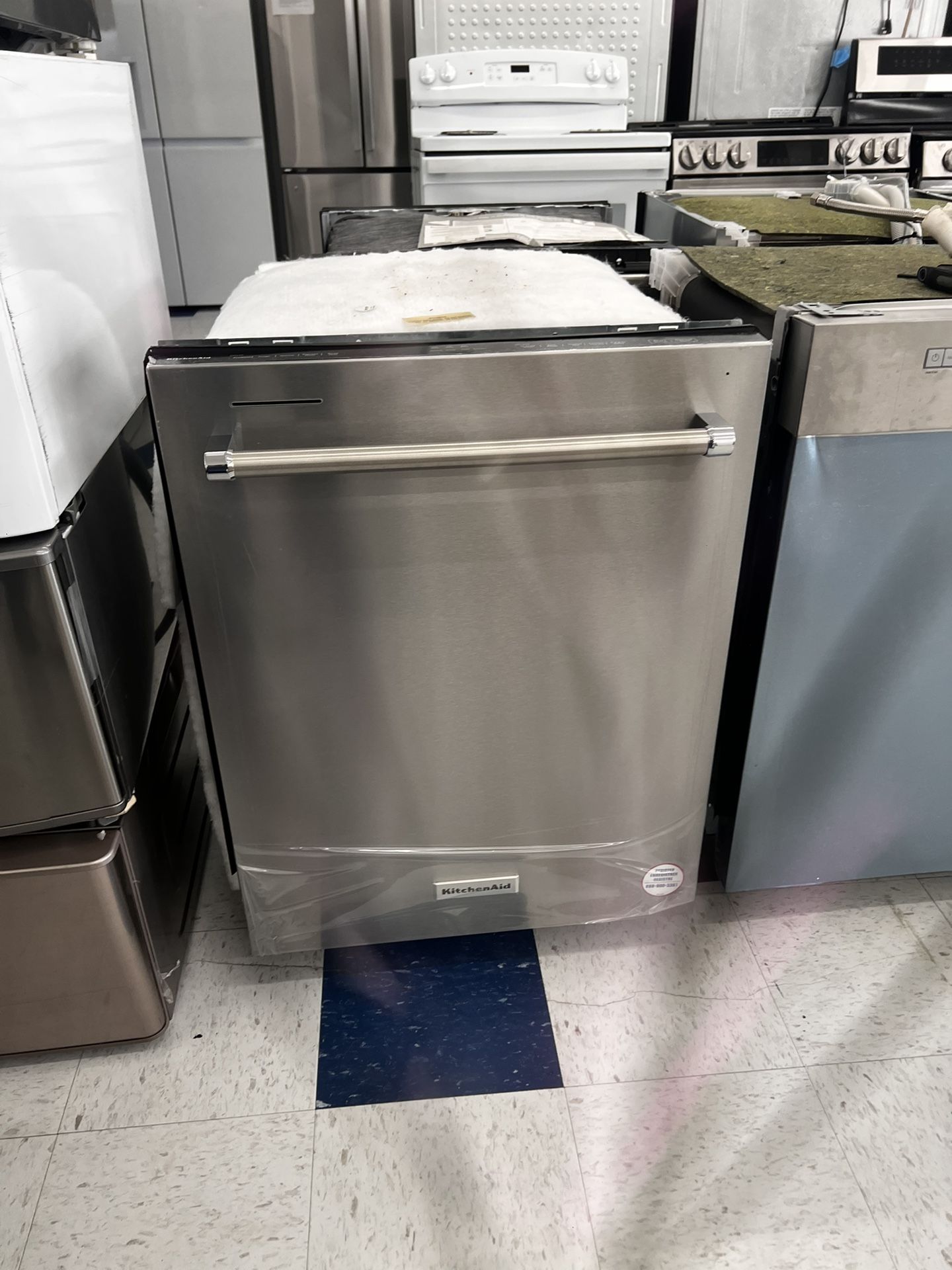 New KitchenAid 24 in. Built-In Tall Tub Dishwasher in PrintShield Stainless Steel with Third Level Jet Rack