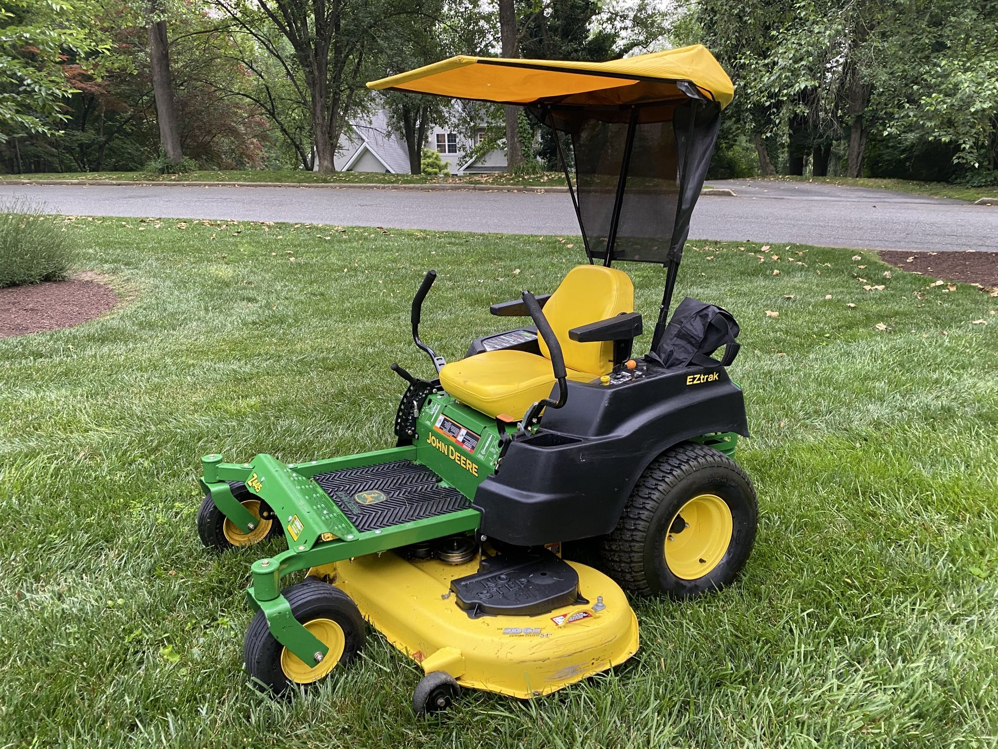 2011 John Deere Z445 Zero Turn lawn mower