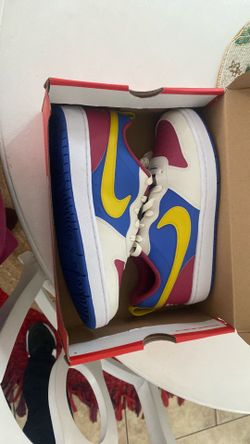 Nike shoes Size 7y