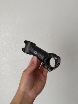Oval Concepts 200 Stem