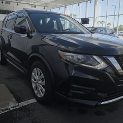 2019 NISSAN ROGUE 