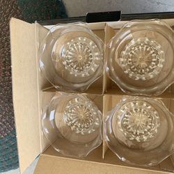 Citadel Ruffled Footed Dessert , Set Of 4 ( Brand New )