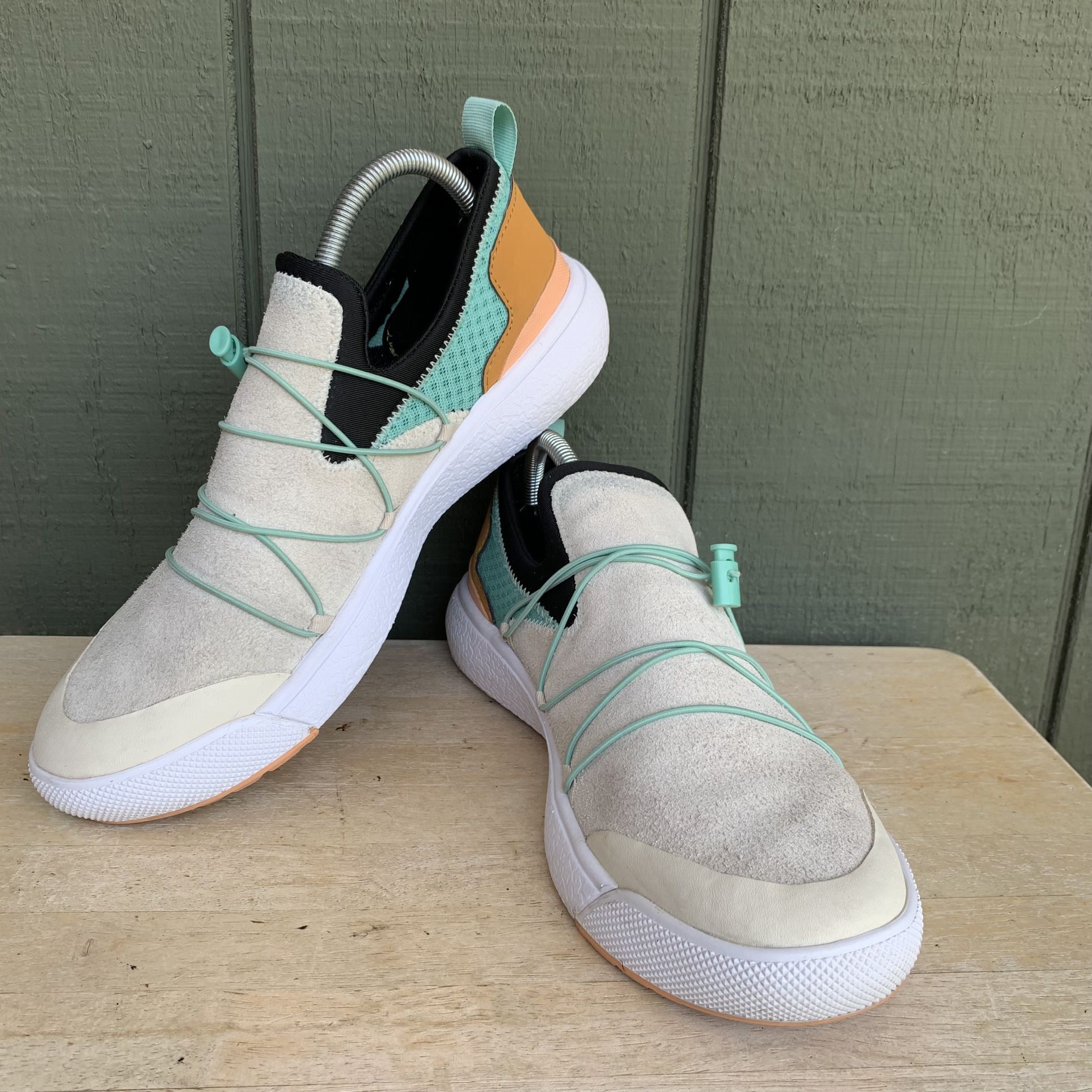 Mens 9 Womens 10.5 Vans Ultrarange Exo Ac Hairy Suede 721356 Turtledove/Multi