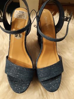 NWT Jasmin wedge sandals