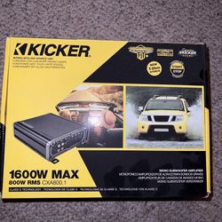 Kicker 12” Subwoofer With 800watt Amp