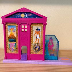 Polly pocket toy exhibit