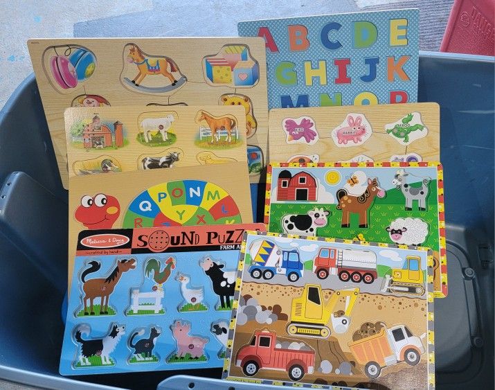 8 Wood Puzzles Lot