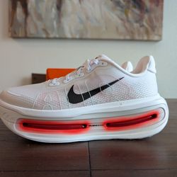 Nike Vomero Premium 'Crimson'