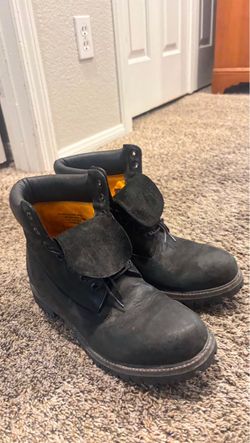 Black timberland boot