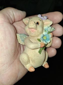VINTAGE HAND CRAFTED WINGED HOLDING FLOWERS PIGGY CUTE