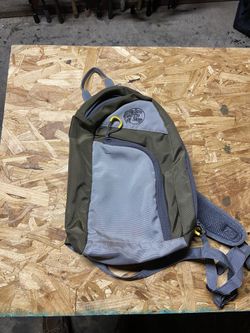 Bass Pro Sling Pack
