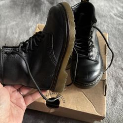 Toddler Doc Martens Size 7
