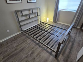 Full Size Modern Geometric Metal Bed Frame – Silver/Gray – Platform