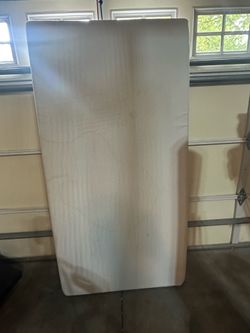 Twin mattress