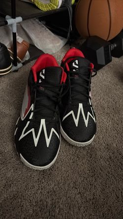 Puma Basketball Sneakers Black Red White size 14