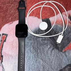 Apple Watch Series 8