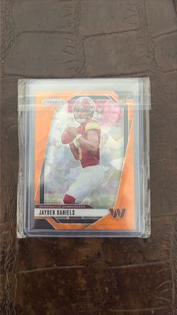 Jayden Daniels Prizm Orange Cracked Ice RC Football Card