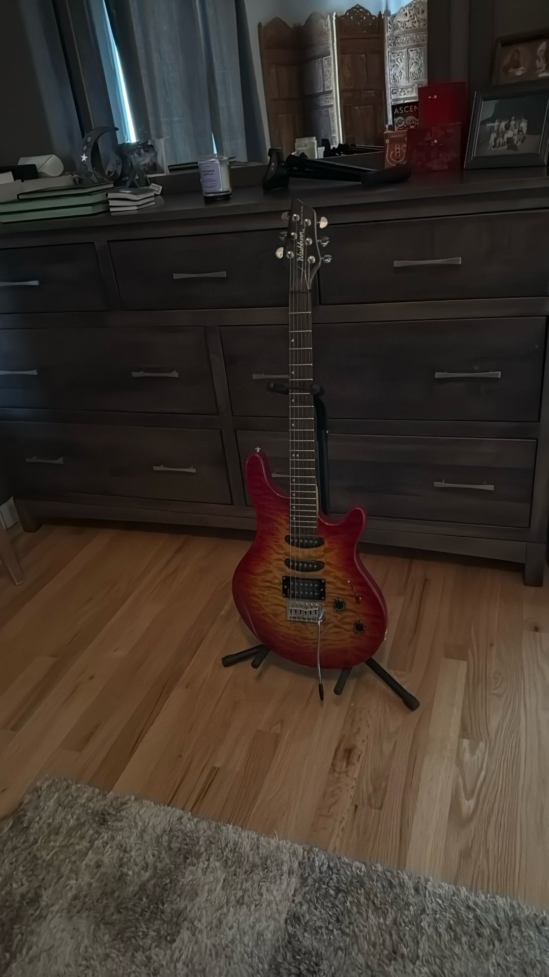 Washburn Maverick B14 Cherry Sunburst Electric Guitar