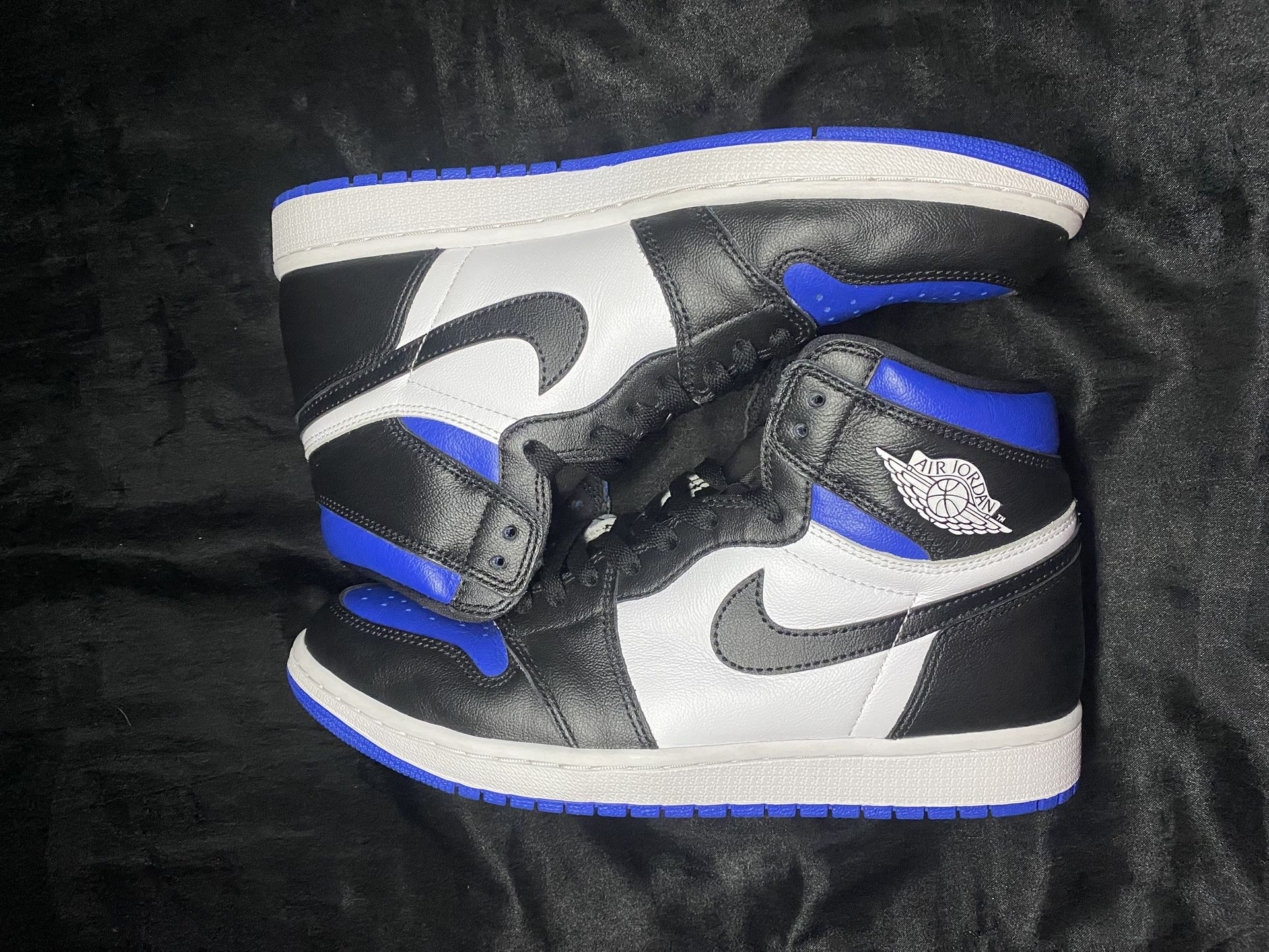authentic jordan 1 royal toe high size 10.5M
