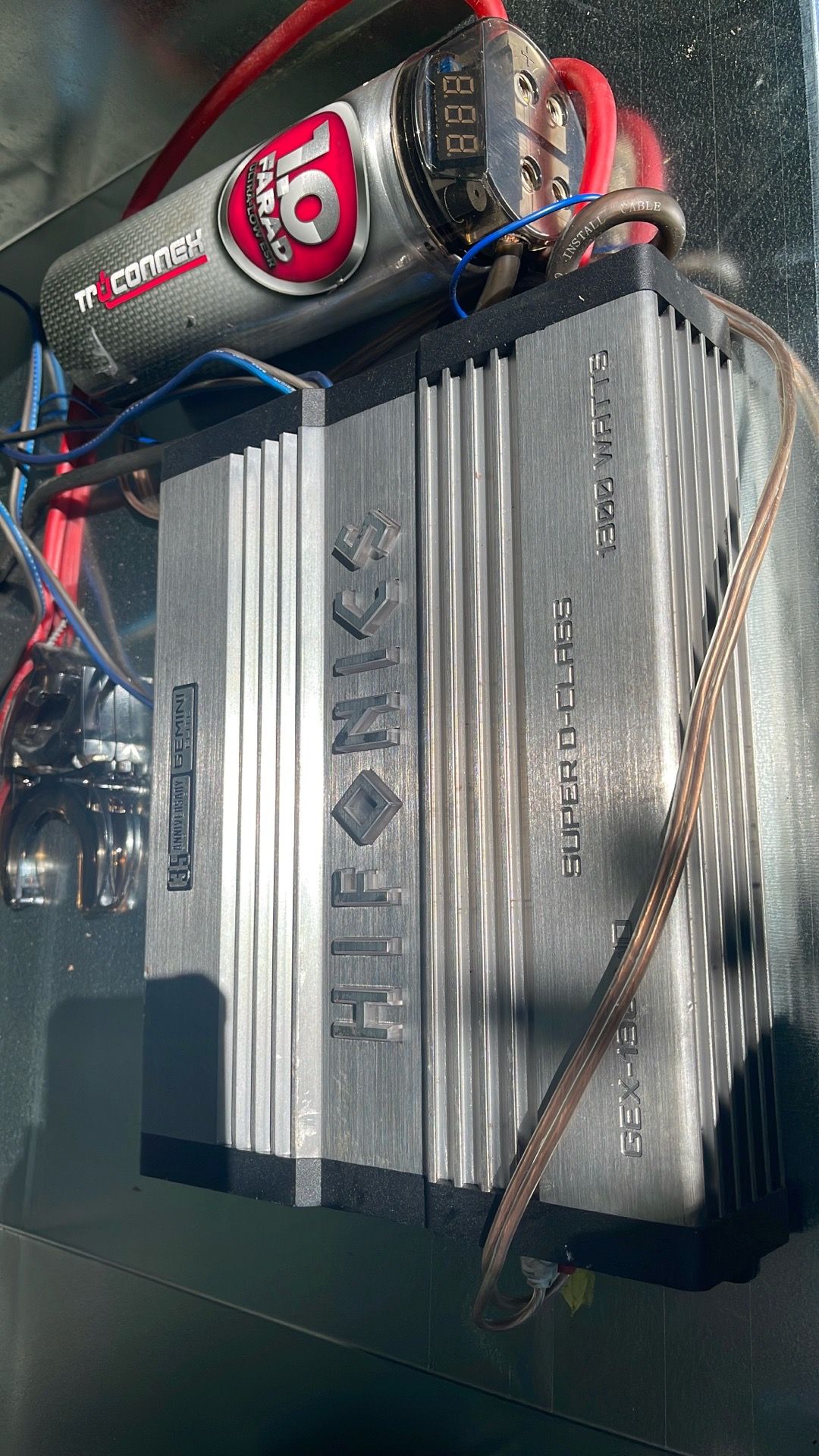 1300 watts amplifier