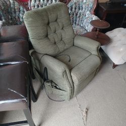 Power Lift Hydraulic Recliner