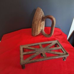 Antique Cast Iron Flat Iron 
