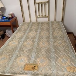 Full Size Bed
