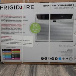 FRIGIDAIRE 15k BTU A/C