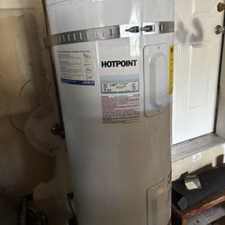 40 G WATER Heater