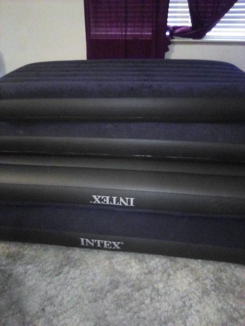 Intex Air Mattresses See Contact In Description 