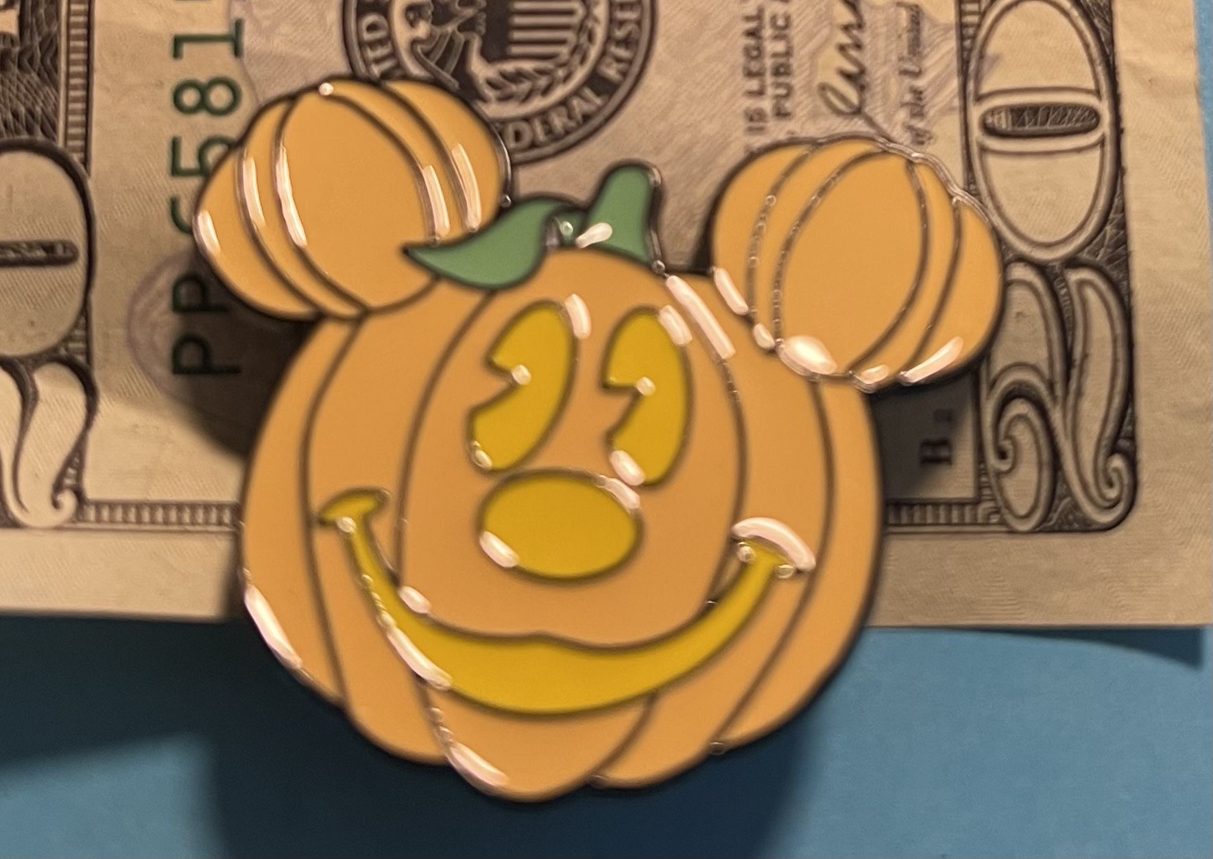 Disney Micky Mouse Halloween Pin